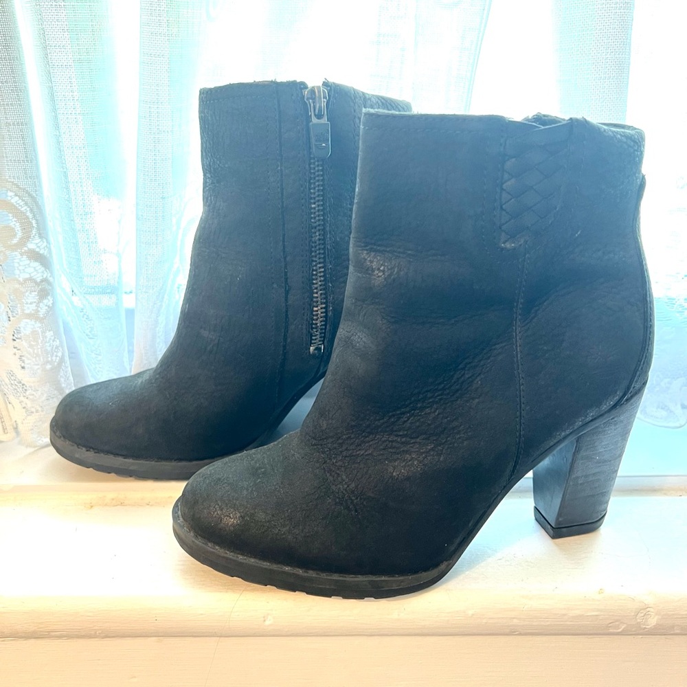 Timberland Black Leather Ankle Boots